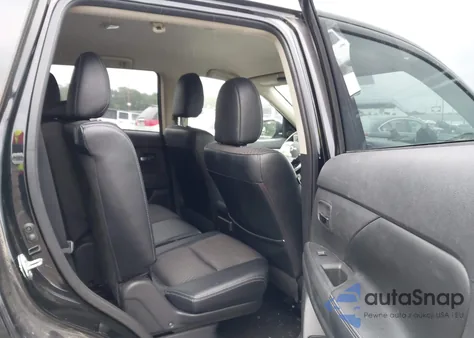 2015 Mitsubishi Outlander Se z USA, uszkodzony, nr VIN JA4AD3A31FZ008173